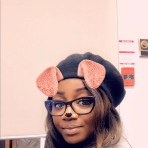 Meet your Posher, Nadean